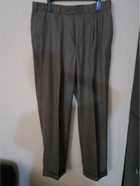 AXIST Mens Pleated‎ Front Dress Pants W34 L32 Mid Olive Super 100s Wrinkle